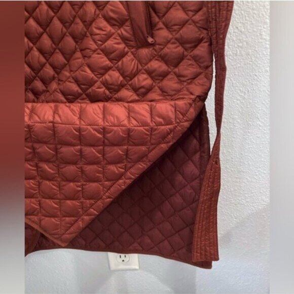 New Athleta Athleisure Quilted Jacket Warm Neutral Featherless Preppy Fall - Picture 6 of 11